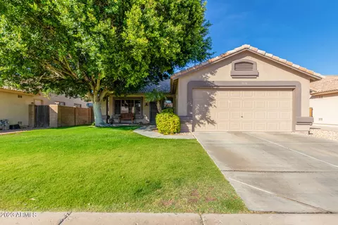 3736 W Park View Ln, Glendale, AZ 85310