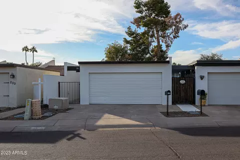 194 Laguna Dr E, Litchfield Park, AZ 85340