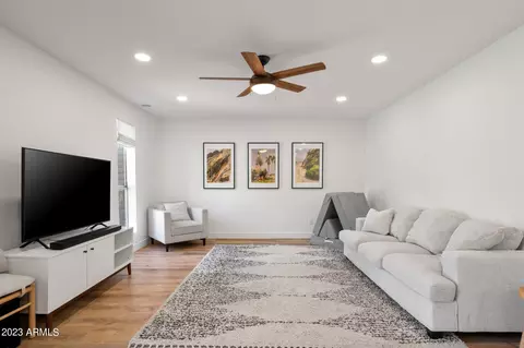 3803 E Saint Catherine Ave, Phoenix, AZ 85042 photo 2