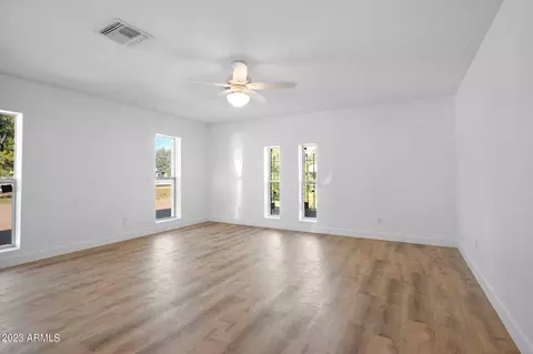 3803 E Saint Catherine Ave, Phoenix, AZ 85042 photo 5