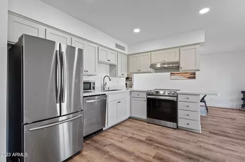 3803 E Saint Catherine Ave, Phoenix, AZ 85042 photo 13