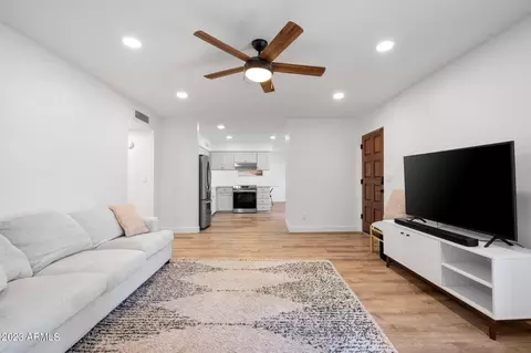 3803 E Saint Catherine Ave, Phoenix, AZ 85042 photo 10