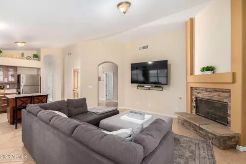 4342 E Abraham Ln, Phoenix, AZ 85050 photo 11