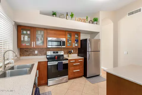 4342 E Abraham Ln, Phoenix, AZ 85050 photo 10