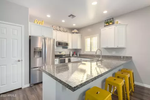 2339 E Florian Cir, Mesa, AZ 85204 photo 13