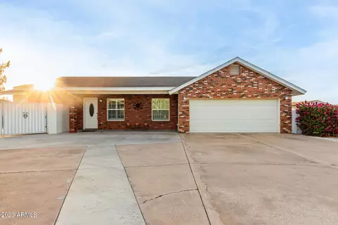 2339 E Florian Cir, Mesa, AZ 85204 photo 3