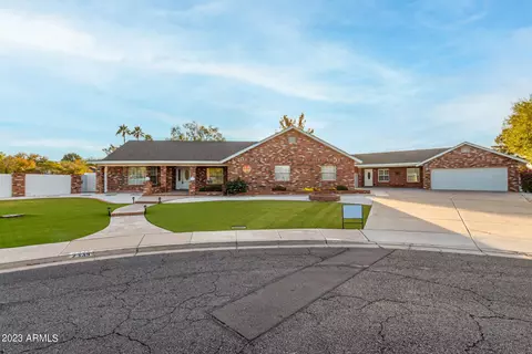 2339 E Florian Cir, Mesa, AZ 85204