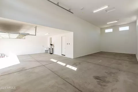 7634 W Odeum Ln, Phoenix, AZ 85043 photo 4