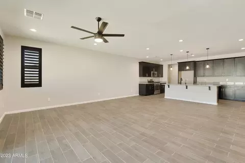7634 W Odeum Ln, Phoenix, AZ 85043 photo 6