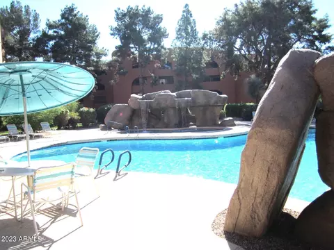12222 N Paradise Village Pkwy #305, Phoenix, AZ 85032
