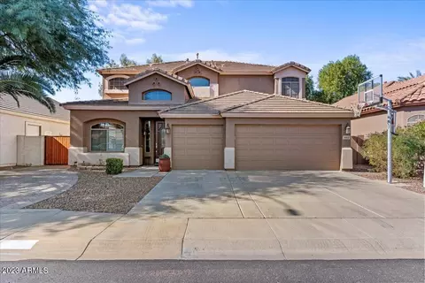 2022 S Esmeralda Cir, Mesa, AZ 85209
