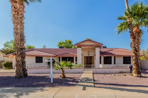12430 N 62nd Dr, Glendale, AZ 85304