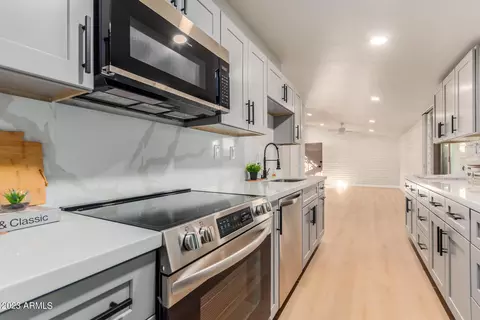4203 N 36th St #15, Phoenix, AZ 85018