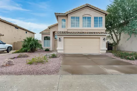 7447 W Crest Ln, Glendale, AZ 85310