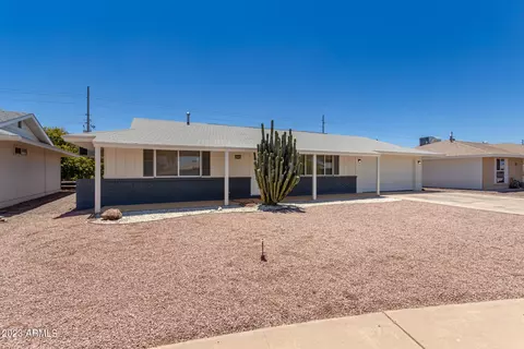 10111 W Deanita Ln W, Sun City, AZ 85351