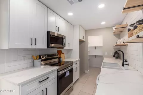 3426 E Windsor Ave, Phoenix, AZ 85008 photo 8