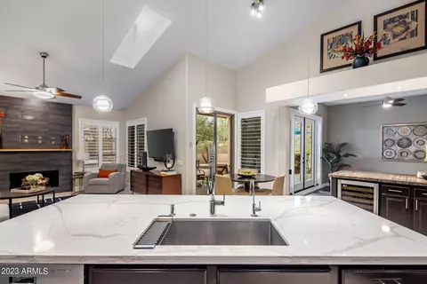 753 E Desert Flower Ln, Phoenix, AZ 85048 photo 13