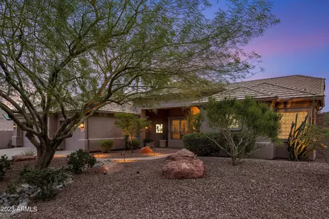 753 E Desert Flower Ln, Phoenix, AZ 85048