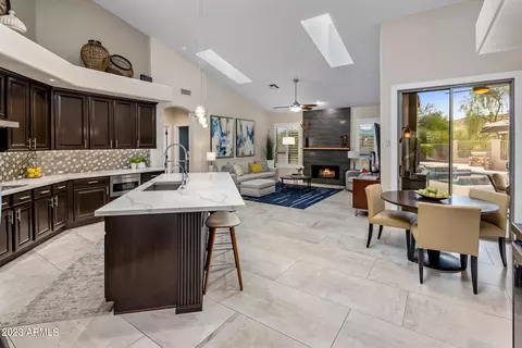 753 E Desert Flower Ln, Phoenix, AZ 85048 photo 10