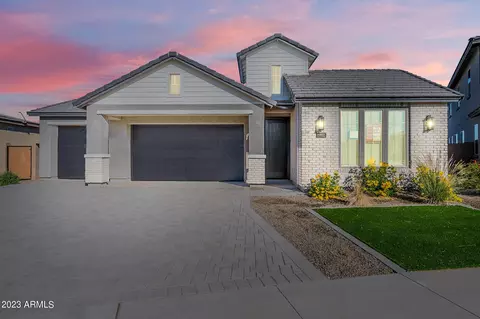 11932 W Luxton Ln, Avondale, AZ 85323