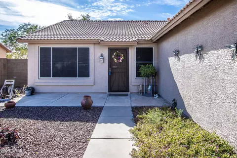 1043 W 15th Ln, Apache Junction, AZ 85120 photo 5