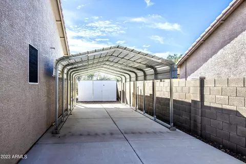 1043 W 15th Ln, Apache Junction, AZ 85120 photo 4