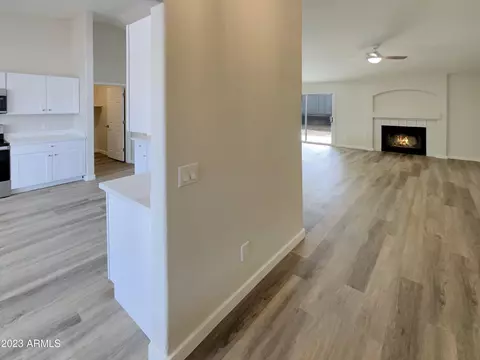 1417 E Carter Rd, Phoenix, AZ 85042 photo 9
