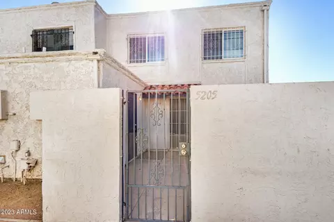 5205 N 42nd Dr, Phoenix, AZ 85019