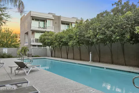 366 S Farmer Ave, Tempe, AZ 85281