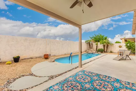 18508 N Coconino Dr, Surprise, AZ 85374