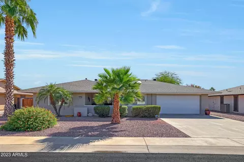 9220 W Pineridge Dr, Sun City, AZ 85351