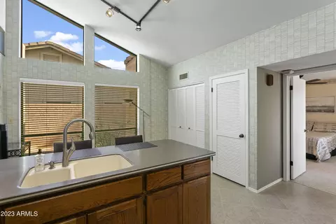 1719 E Diamond Dr, Tempe, AZ 85283 photo 14