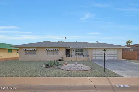 9633 W Glen Oaks Cir N, Sun City, AZ 85351