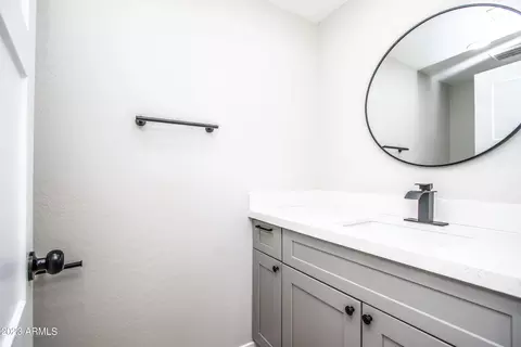 2509 E Broadway Rd #4, Phoenix, AZ 85040 photo 11