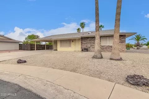 9706 W Royal Oak Rd, Sun City, AZ 85351