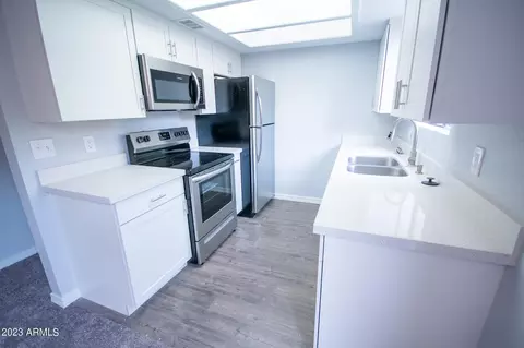 3131 W Cochise Dr #242, Phoenix, AZ 85051