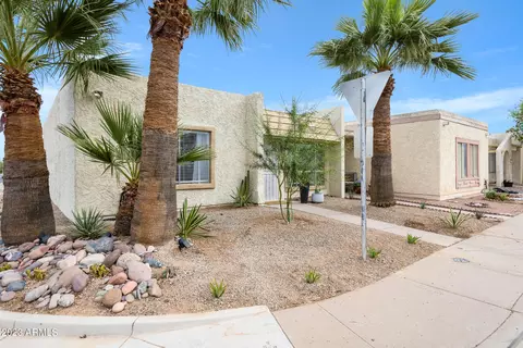 2350 W Carson Dr, Tempe, AZ 85282