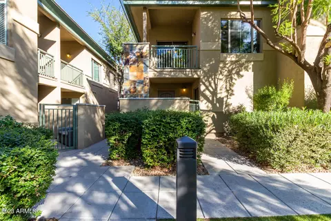 815 E Rose Ln #130, Phoenix, AZ 85014