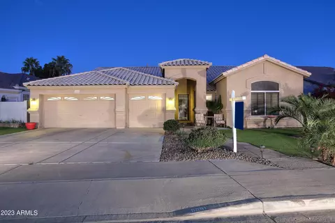 5081 S Mcclelland Dr, Chandler, AZ 85248