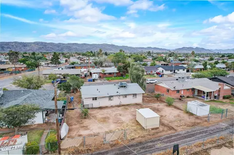 1750 E Pleasant Ln, Phoenix, AZ 85042 photo 18