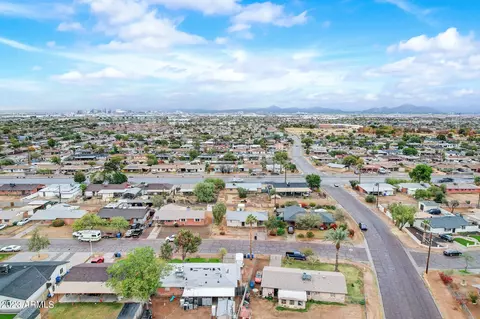 1750 E Pleasant Ln, Phoenix, AZ 85042 photo 7
