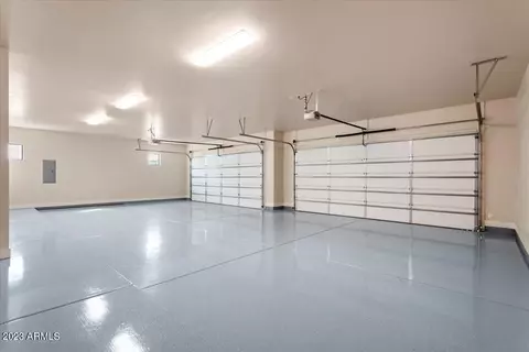 Exterior - 222 E Tumbleweed Dr, Phoenix, AZ 85085 photo 4 of 10