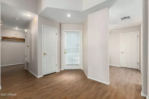 1049 E Chilton Dr, Tempe, AZ 85283 photo 8