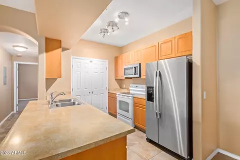 10136 E Southern Ave #2070, Mesa, AZ 85208
