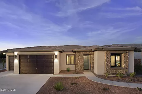 8026 W Gardenia Ave, Glendale, AZ 85303