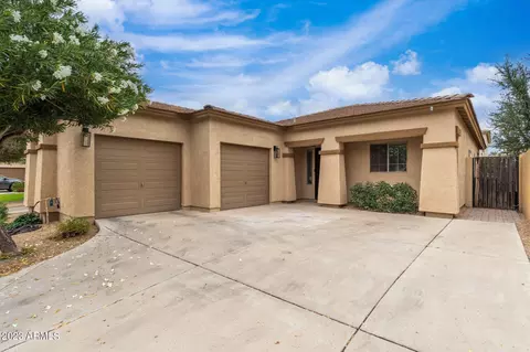 901 E Madeline Dr, Chandler, AZ 85225