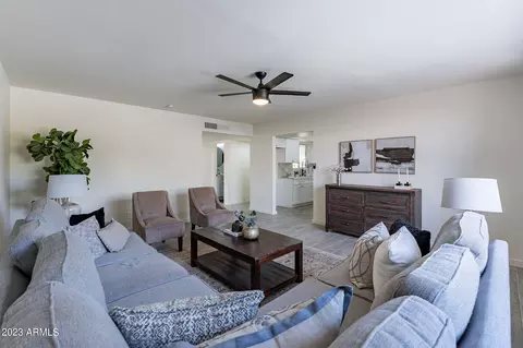 2338 E Shaw Butte Dr, Phoenix, AZ 85028 photo 13