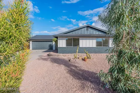 2338 E Shaw Butte Dr, Phoenix, AZ 85028