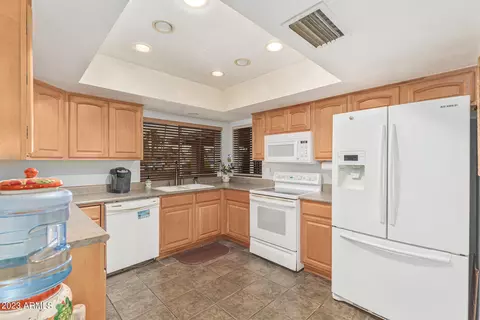 115 E Surrey Ave, Phoenix, AZ 85022 photo 8