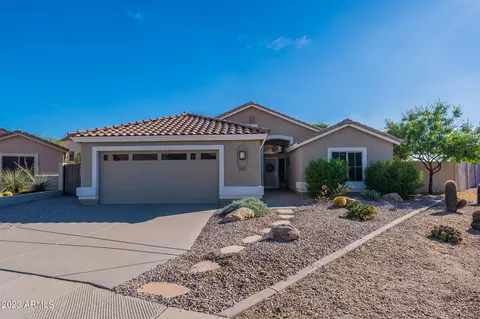 1747 W Amberwood Dr, Phoenix, AZ 85045